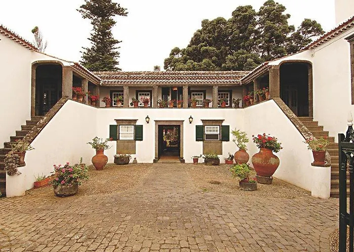 Casa - Turismo De Habitacao 3* Calhetas