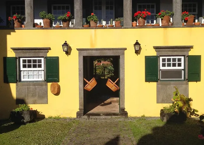 Casa - Turismo De Habitacao 3* Calhetas